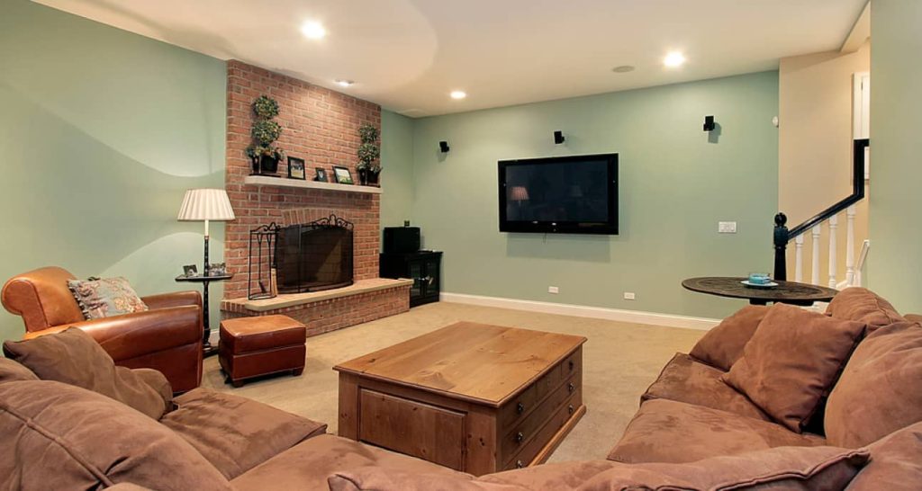 img - lower-level-family-room-