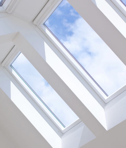 img - view-of-clouds-seen-through-sunroof